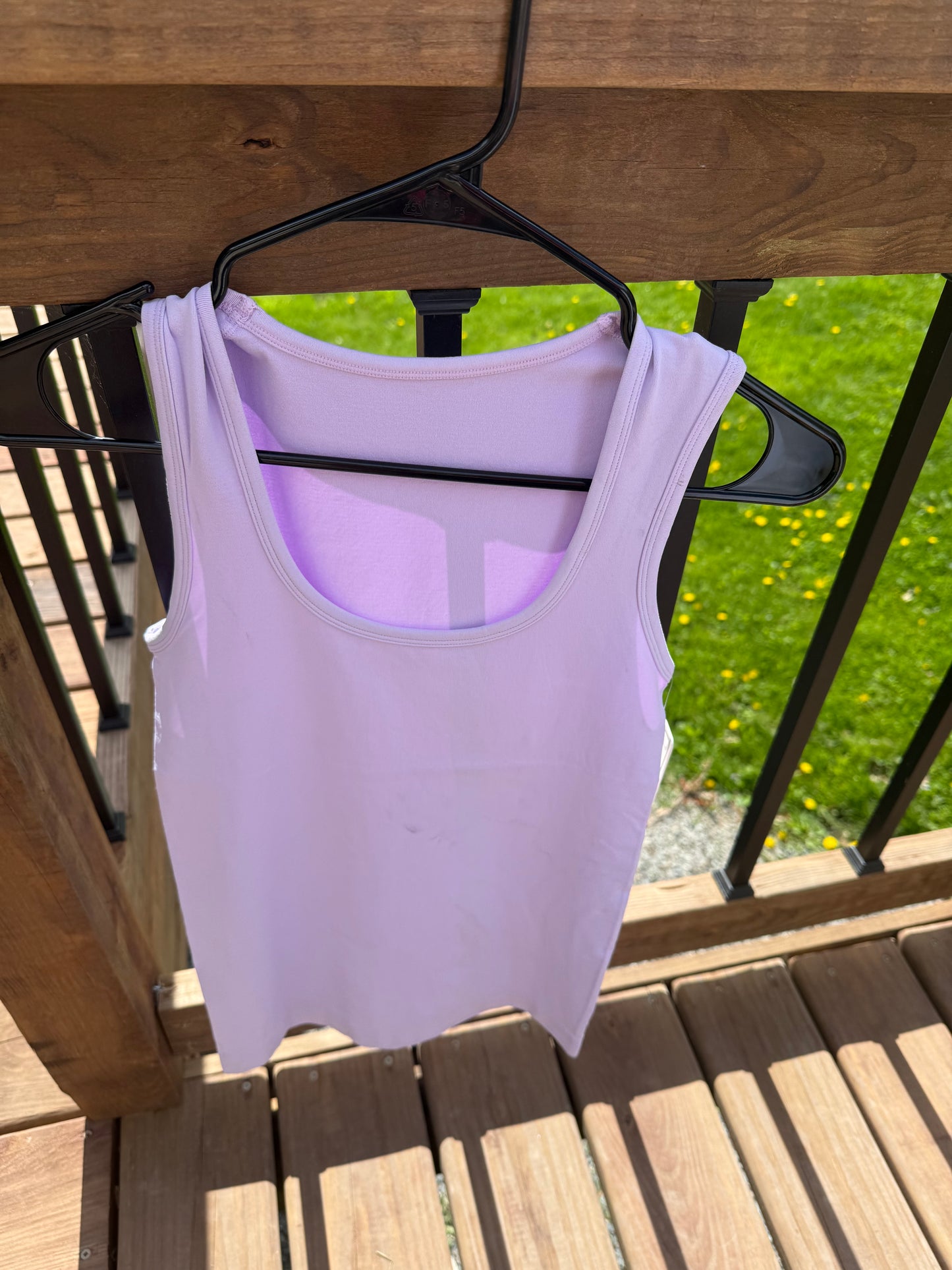 Yelete Women's U-Neckline Seamless Tank in Lavender