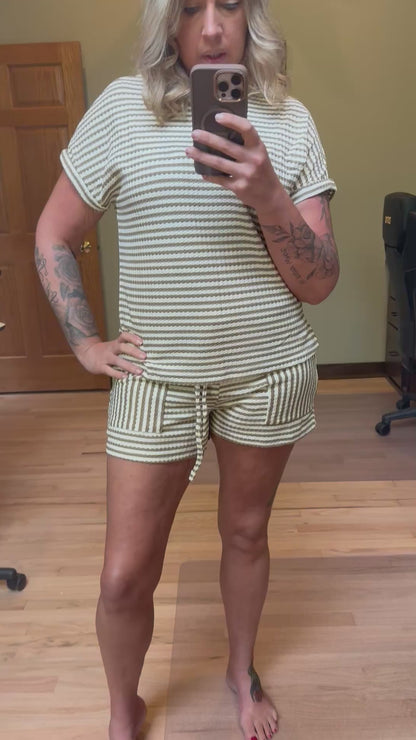 1 the Woman Striped Textured Knit Top and Shorts 2-Piece Set - Style Video